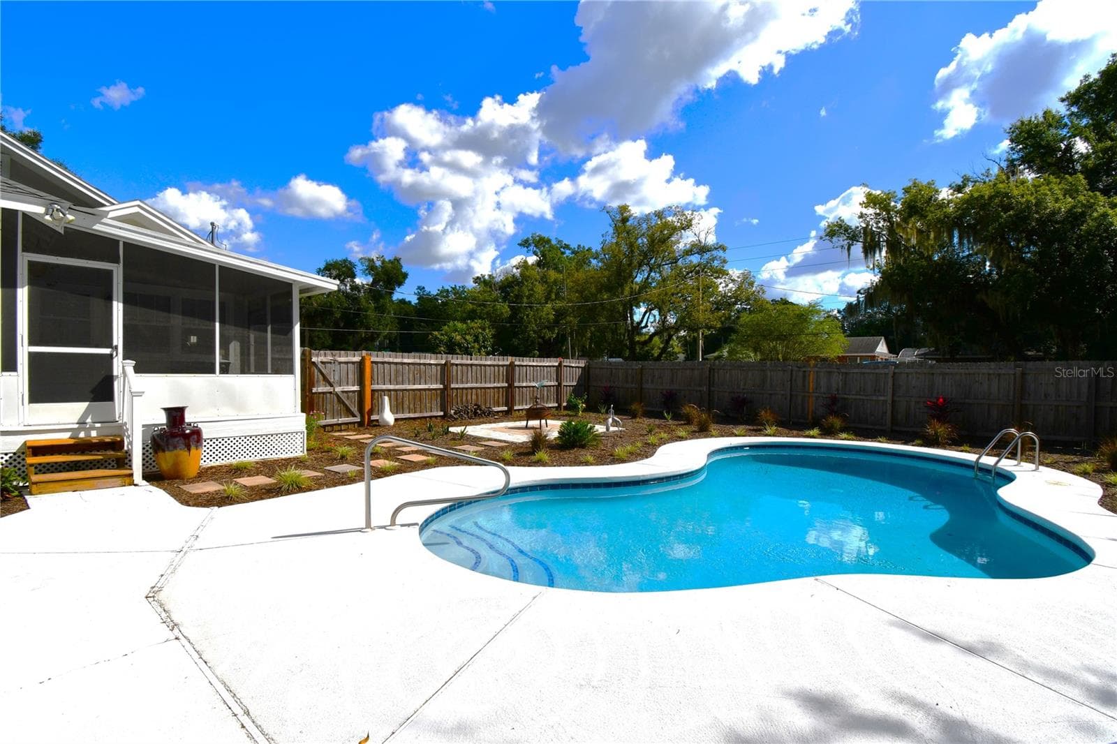 Single Family Residence at 1245 N ALEXANDER ST, MOUNT DORA, photo 29 of 62