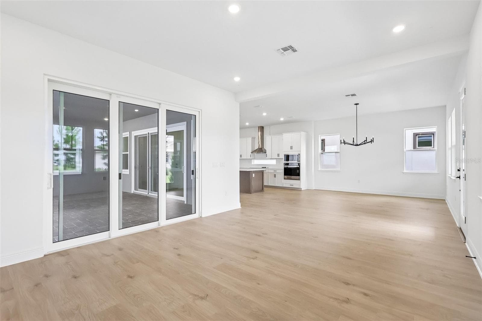 Single Family Residence at 10157 GOBAT ALLEY ST, ORLANDO, photo 16 of 91