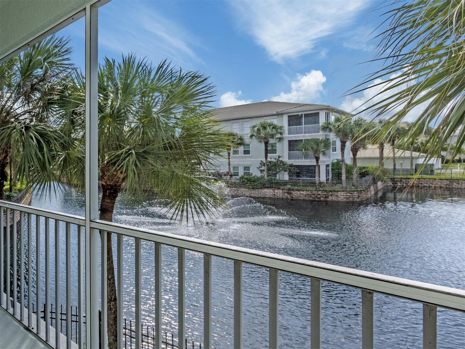 700 GARDENS EDGE DR #721