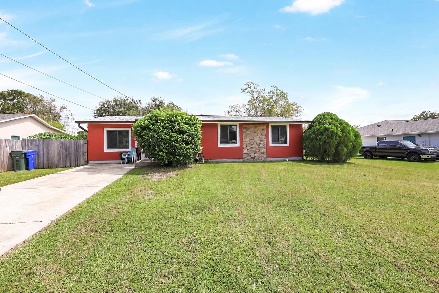 21 S PALM AVE