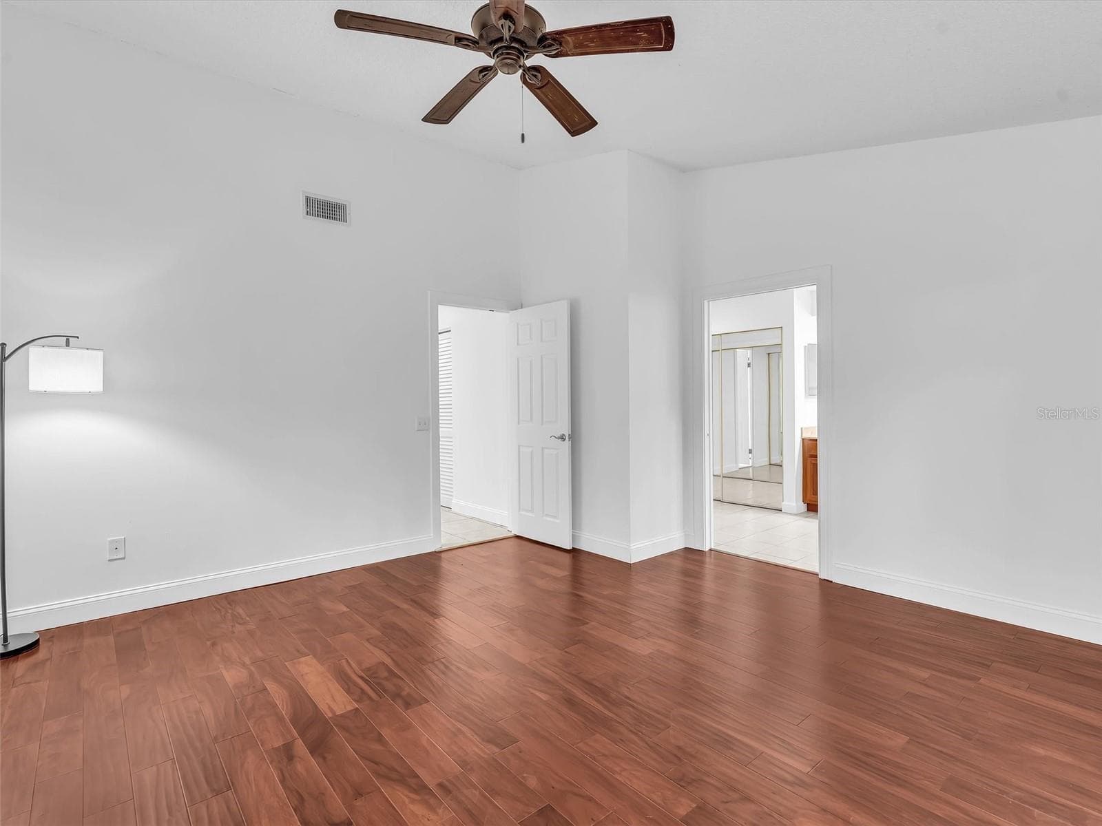 Vaulted ceilings give this space a roomy feel - 5440 SW 155TH CT, MIAMI