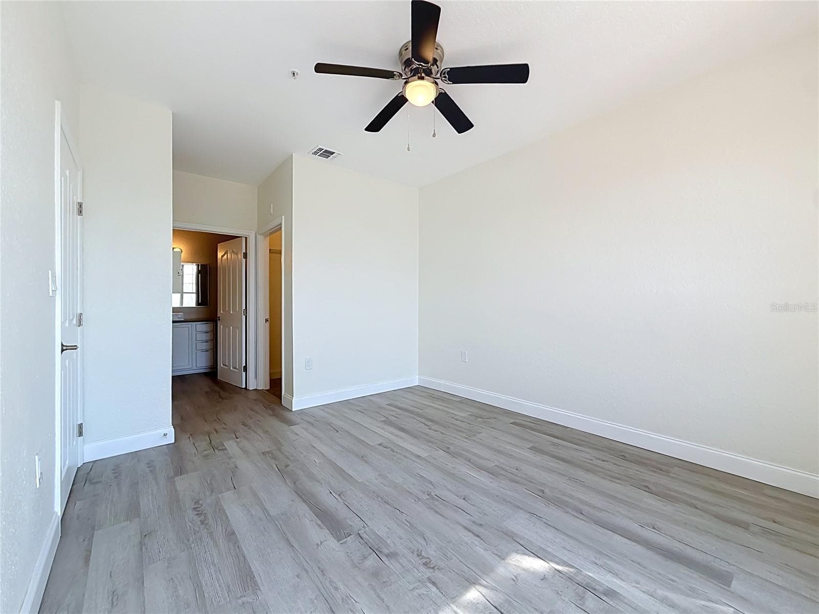 Condominium at 5000 CULBREATH KEY WAY #8-207, TAMPA, photo 33 of 67
