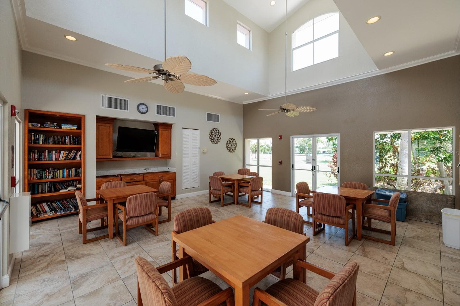 Condominium at 6011 BAHIA DEL MAR BLVD #150, ST PETERSBURG, photo 37 of 61