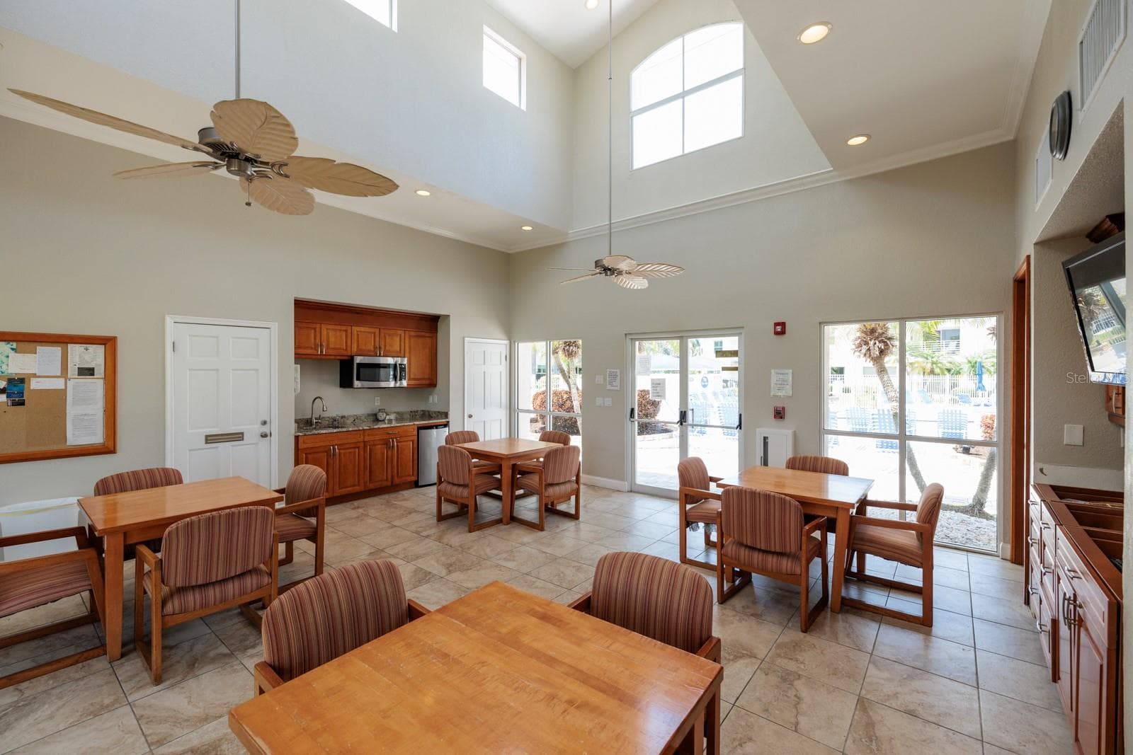 Condominium at 6011 BAHIA DEL MAR BLVD #150, ST PETERSBURG, photo 38 of 61