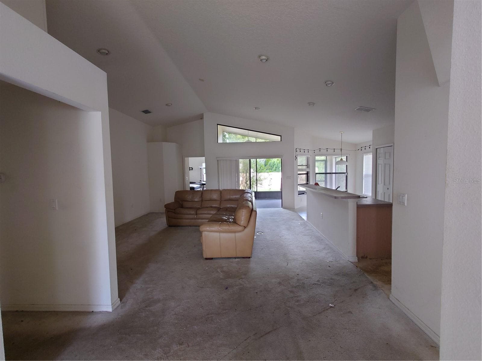 Single Family Residence at 9335 CREEKSIDE CT, HUDSON, photo 4 of 13