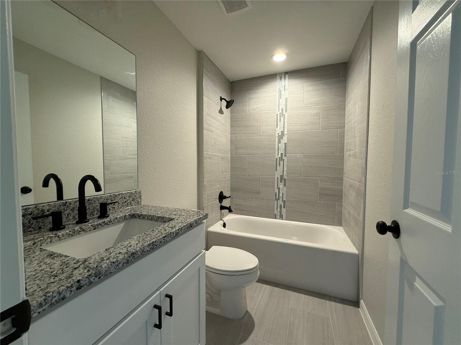 Single Family Residence at 68 LOCUST RUN RADL, OCALA, photo 11 of 13
