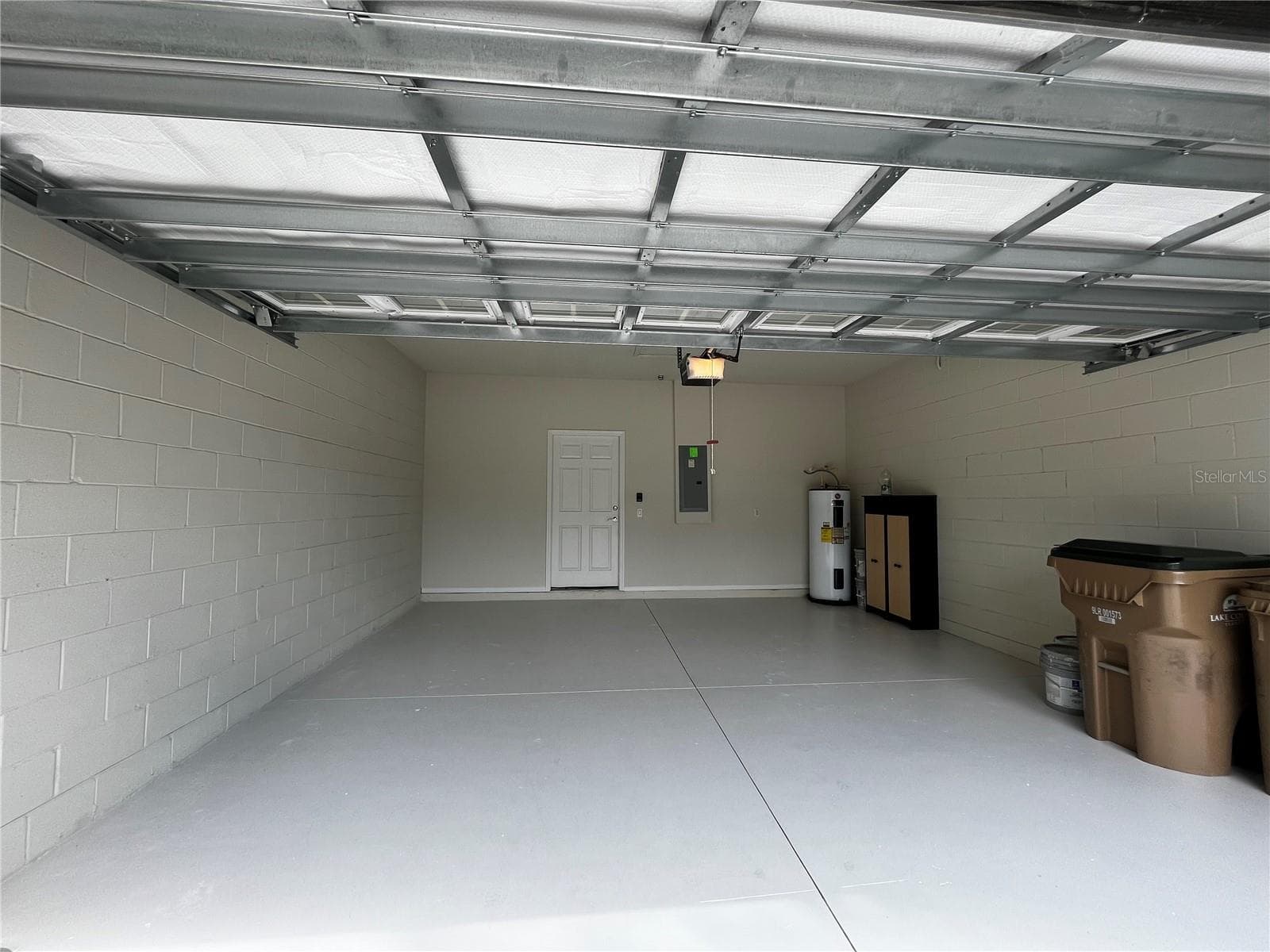 Two Car Garage - 30348 LIPIZZAN TER, MOUNT DORA