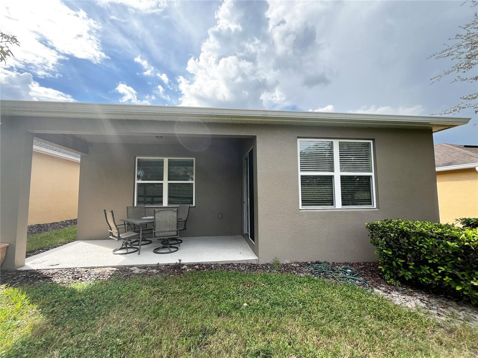 Rear Lania - 30348 LIPIZZAN TER, MOUNT DORA