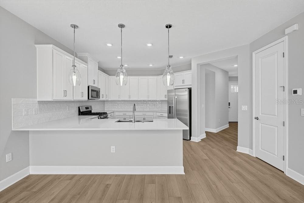 823 Steel ~ Ready Now - 823 STEEL DR, APOLLO BEACH