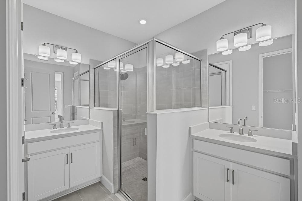 823 Steel ~ Ready Now - 823 STEEL DR, APOLLO BEACH