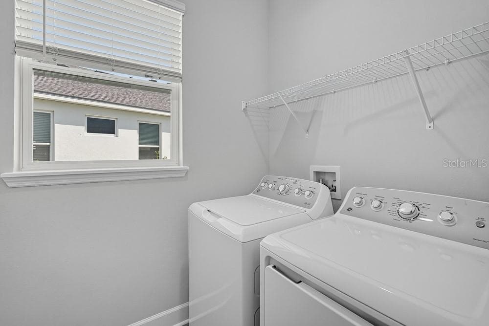 823 Steel ~ Ready Now - 823 STEEL DR, APOLLO BEACH