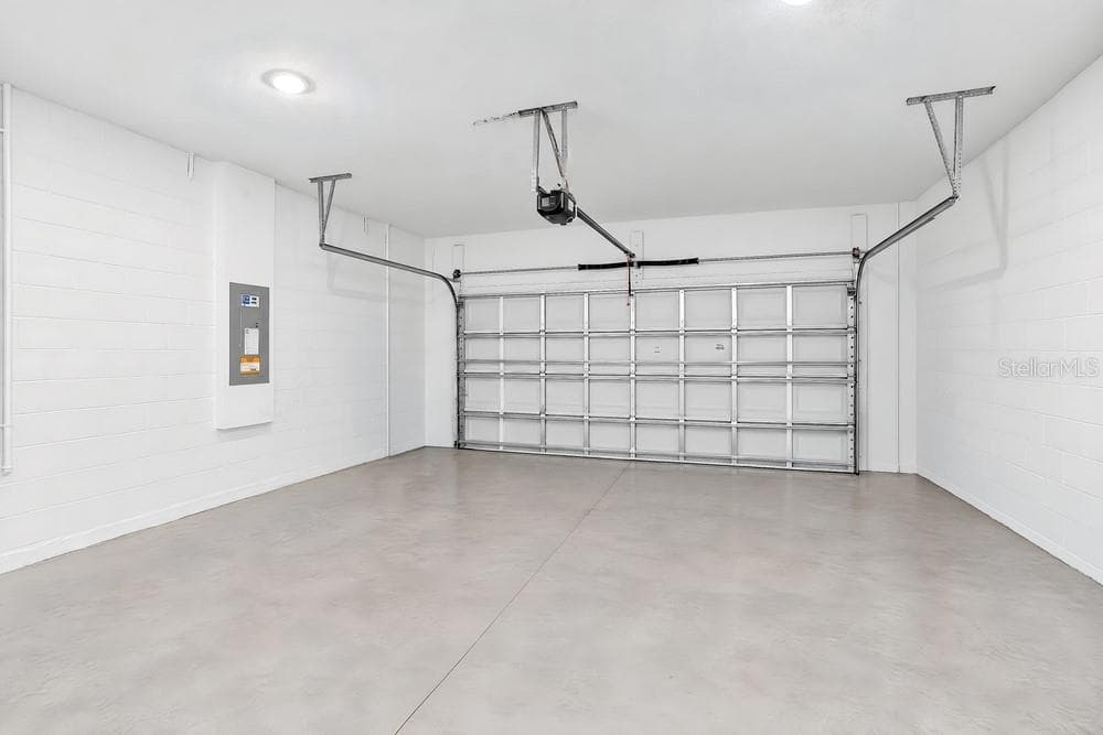 823 Steel ~ Ready Now - 823 STEEL DR, APOLLO BEACH