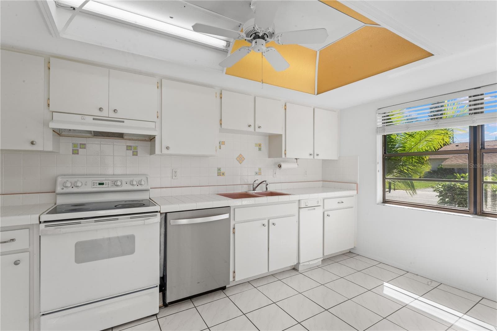 Villa at 145 POOLE PL, OLDSMAR, photo 9 of 34