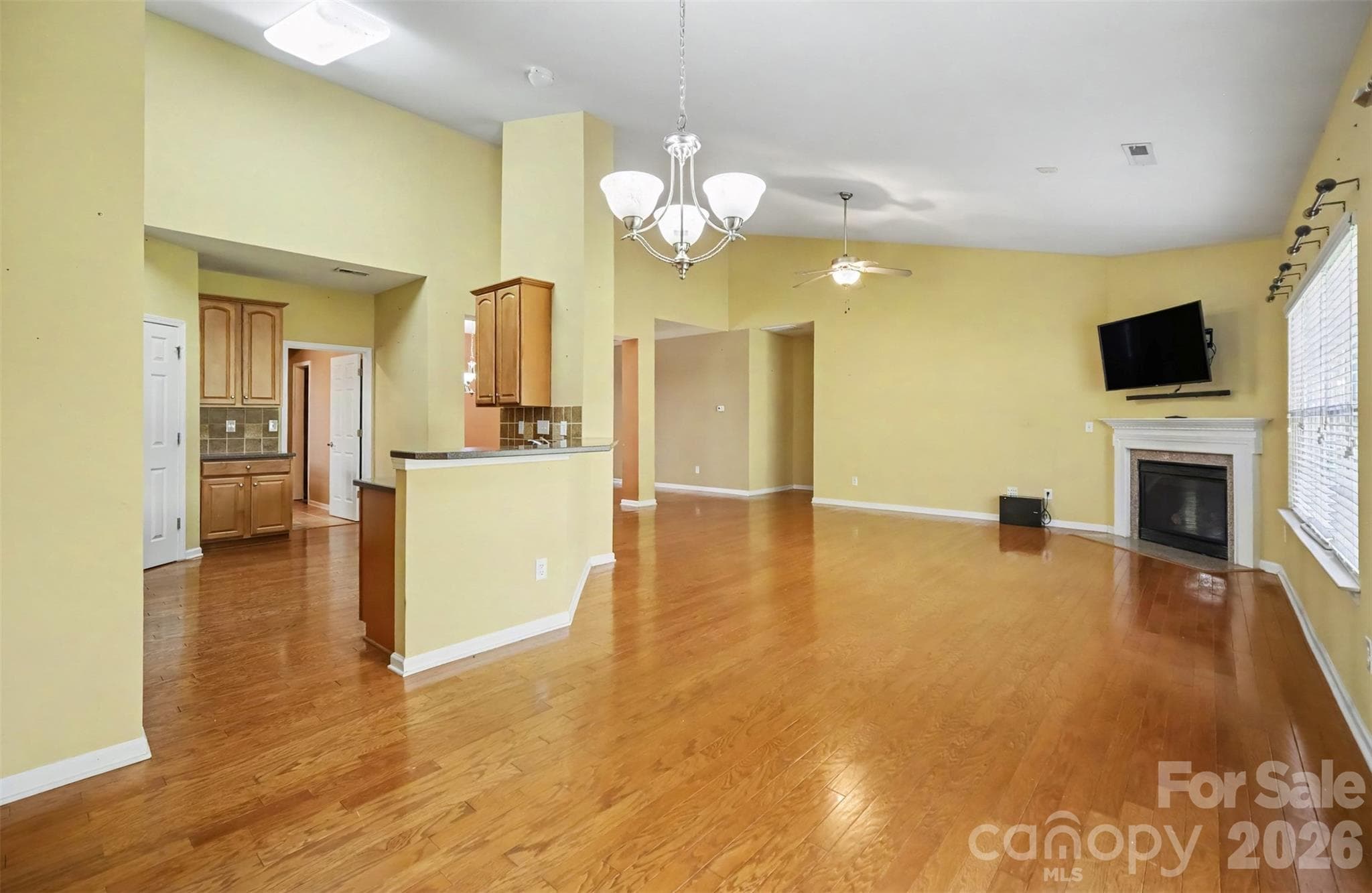 Open Floor Plan - 201 Augustus Lane, Mount Holly