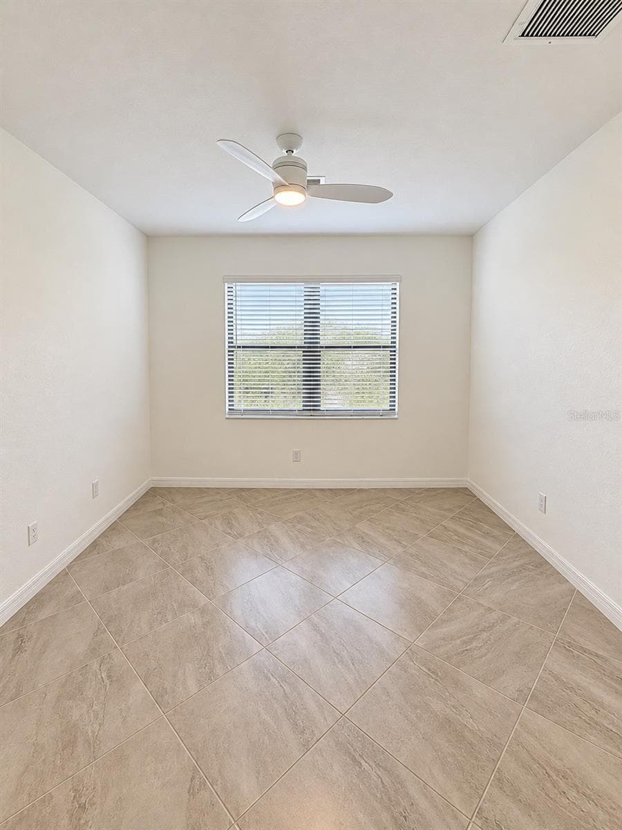 Single Family Residence at 24213 SPARTINA DR, VENICE, photo 14 of 17