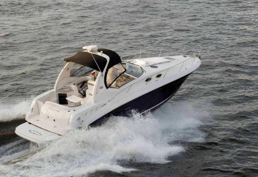 Hontoon boat ramp is 2 miles away-the perfect jump start to quick, easy days on the water! - 2919 KATIE ANN WAY, DELAND