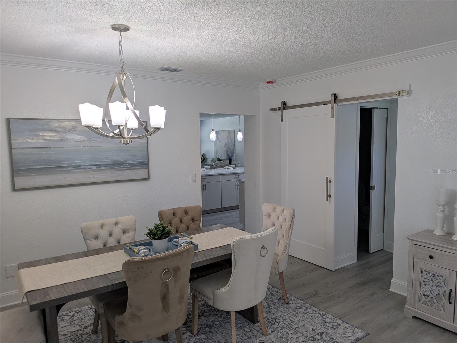 Single Family Residence at 3641 BEACH DR SE, ST PETERSBURG, photo 17 of 74