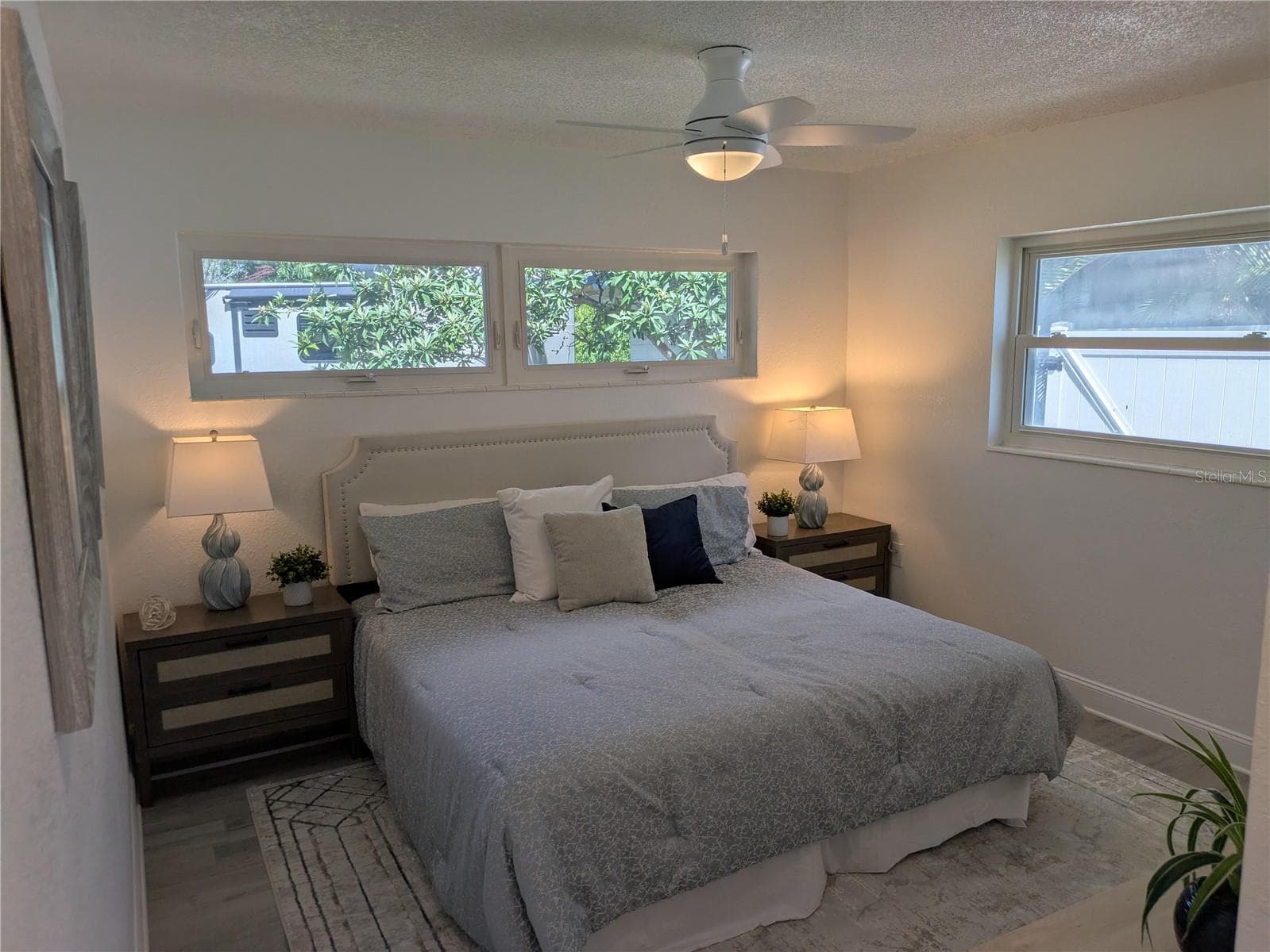 Single Family Residence at 3641 BEACH DR SE, ST PETERSBURG, photo 21 of 74