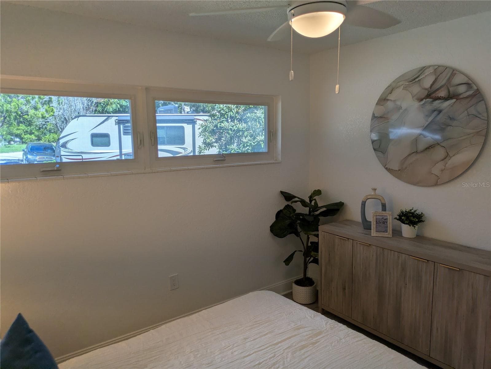 Single Family Residence at 3641 BEACH DR SE, ST PETERSBURG, photo 35 of 74