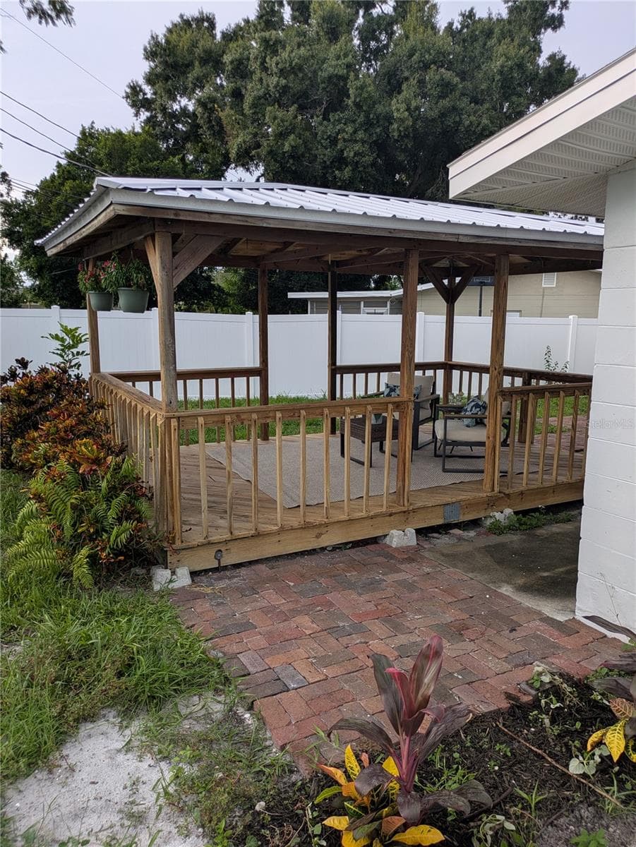 Single Family Residence at 3641 BEACH DR SE, ST PETERSBURG, photo 65 of 74