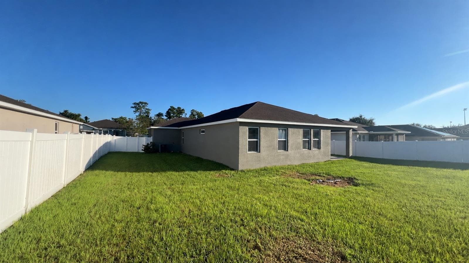 Single Family Residence at 922 GLAZEBROOK LOOP, ORANGE CITY, photo 4 of 4