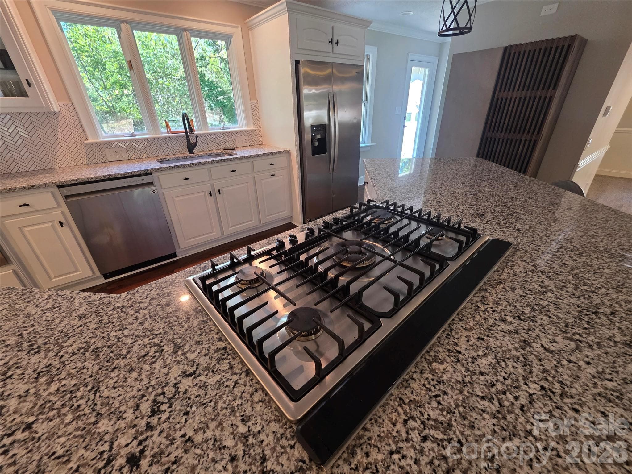 Single Family Residence at 570 Crestside Drive SE, Concord, photo 3 of 32