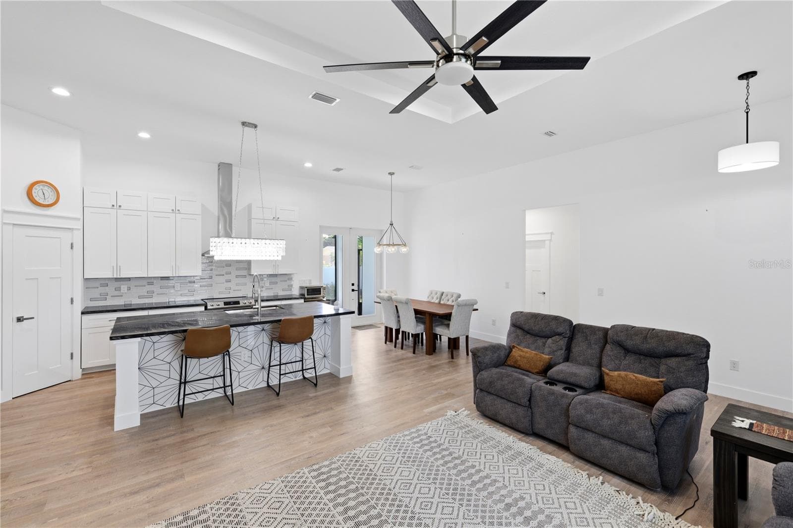 Single Family Residence at 387 VENETIA AVE, NORTH PORT, photo 6 of 38