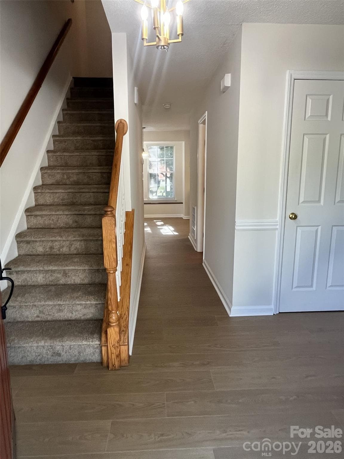 Single Family Residence at 5326 Groveton Court, Charlotte, photo 4 of 25