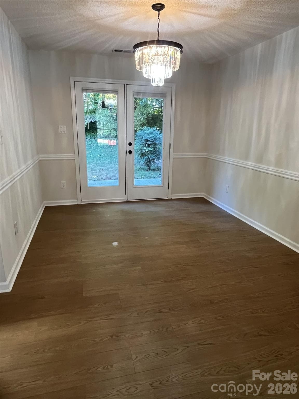 Single Family Residence at 5326 Groveton Court, Charlotte, photo 8 of 25
