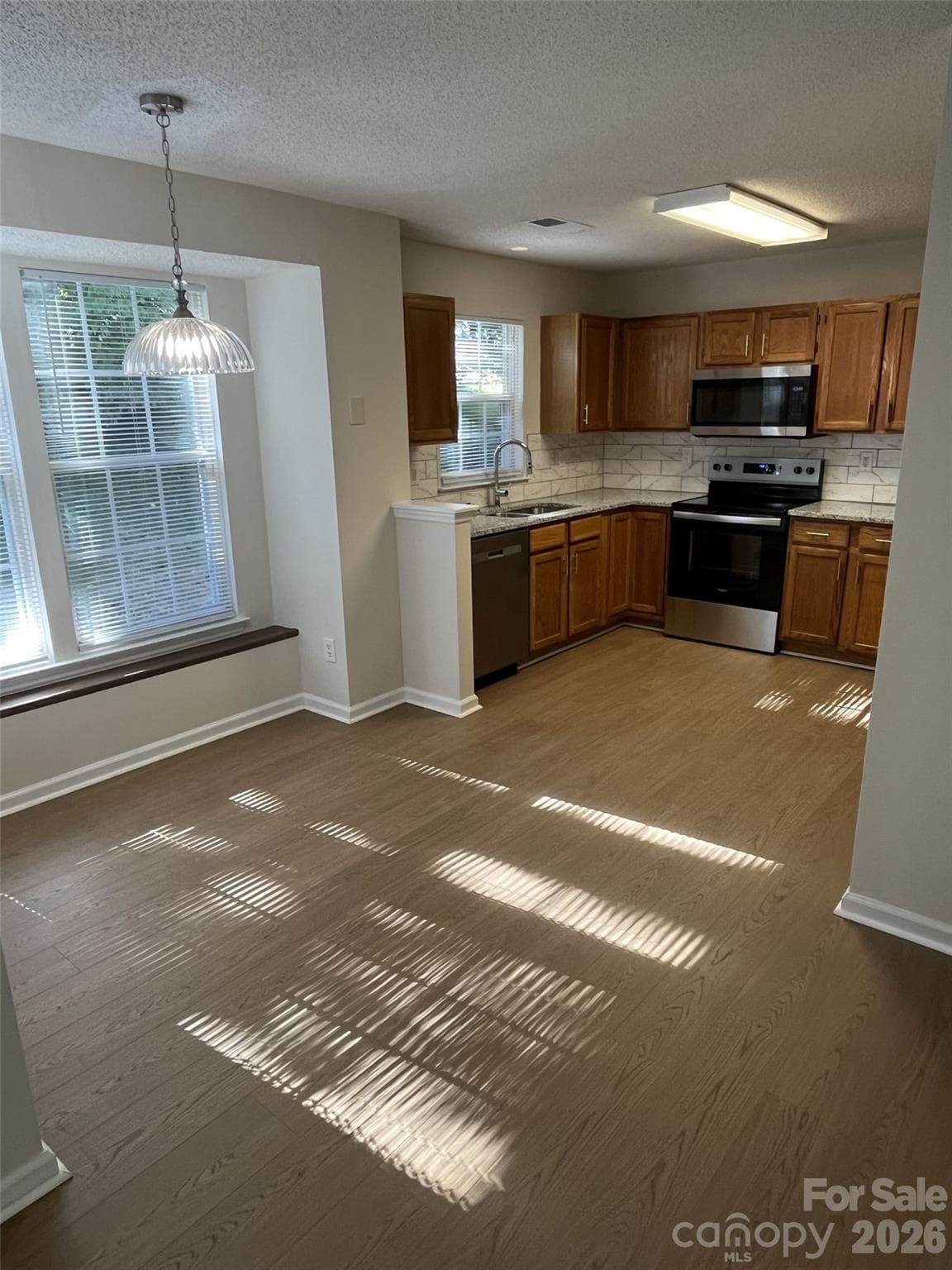 Single Family Residence at 5326 Groveton Court, Charlotte, photo 13 of 25