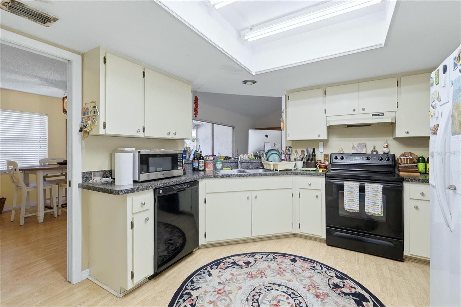 Townhouse at 4173 CENTER POINTE CIR #87B, SARASOTA, photo 9 of 25
