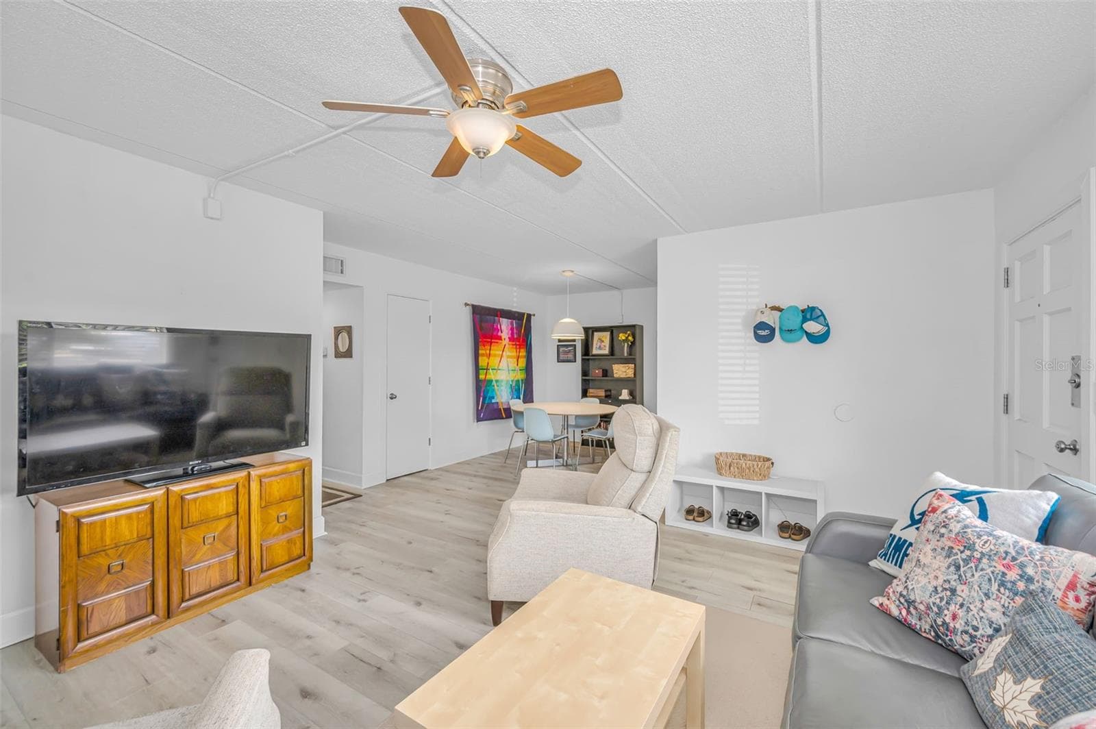Condominium at 2 N FERNWOOD AVE #25, CLEARWATER, photo 8 of 33