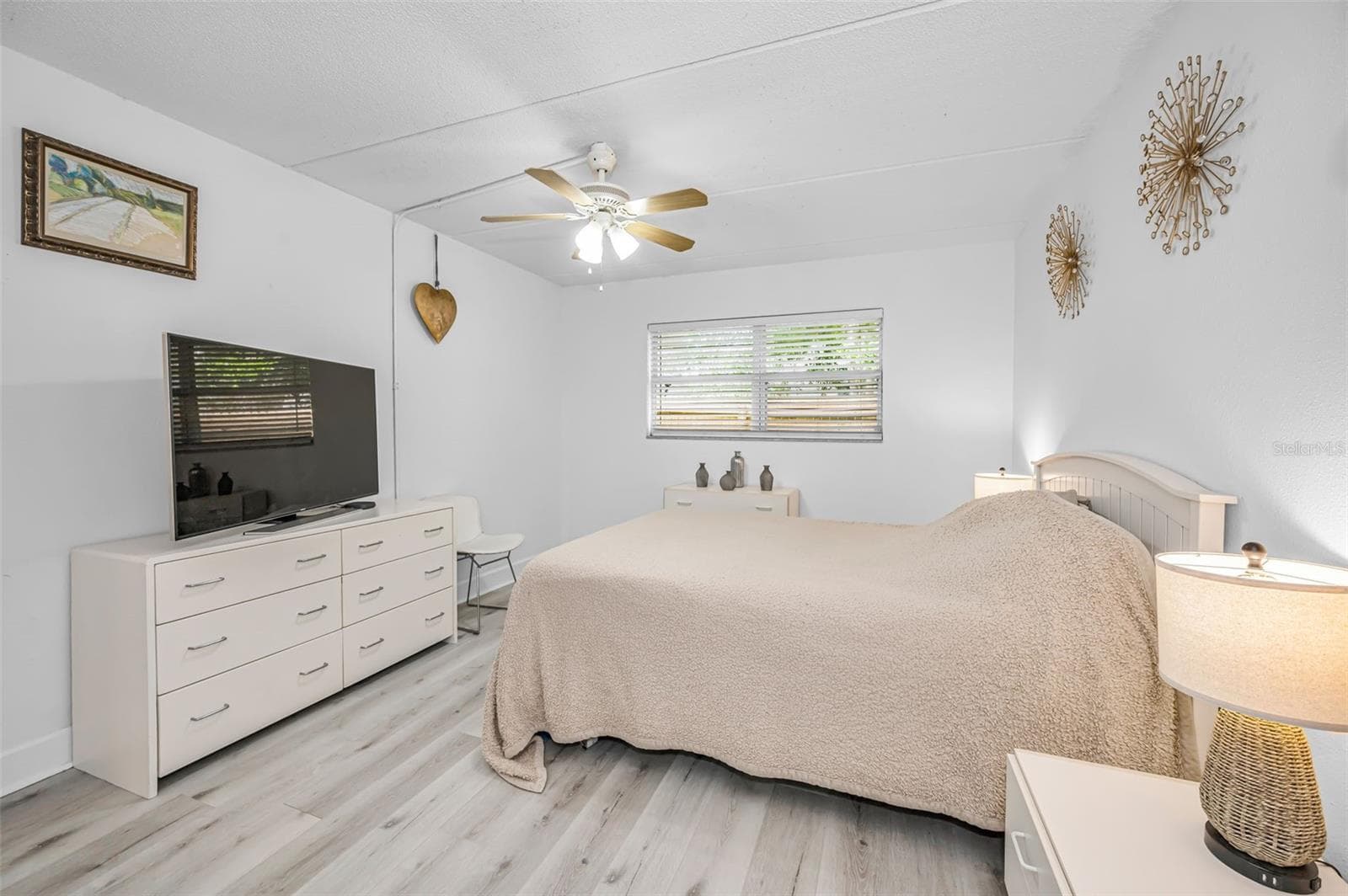 Condominium at 2 N FERNWOOD AVE #25, CLEARWATER, photo 19 of 33