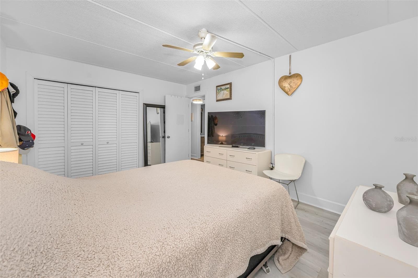 Condominium at 2 N FERNWOOD AVE #25, CLEARWATER, photo 20 of 33