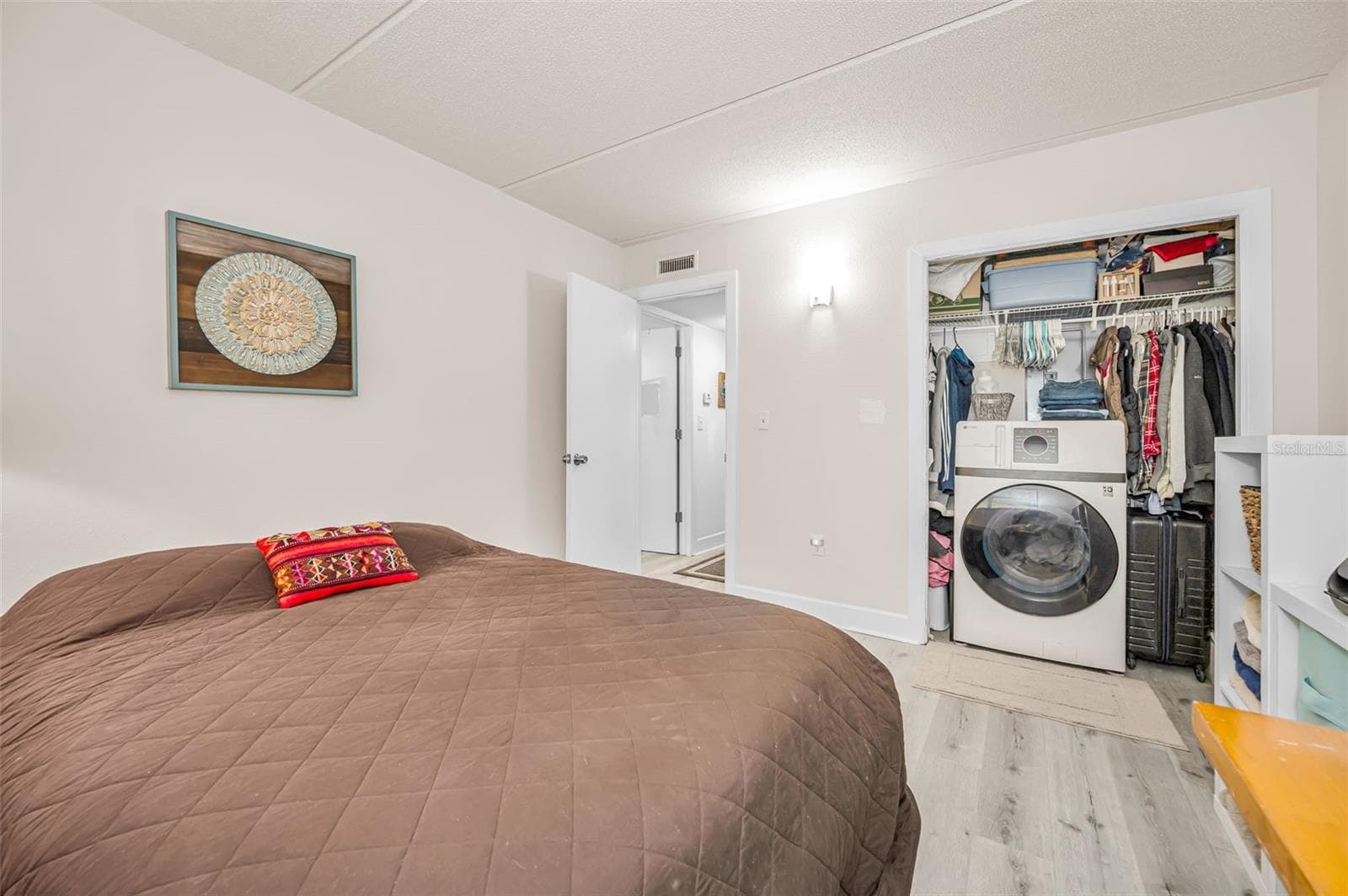 Condominium at 2 N FERNWOOD AVE #25, CLEARWATER, photo 25 of 33