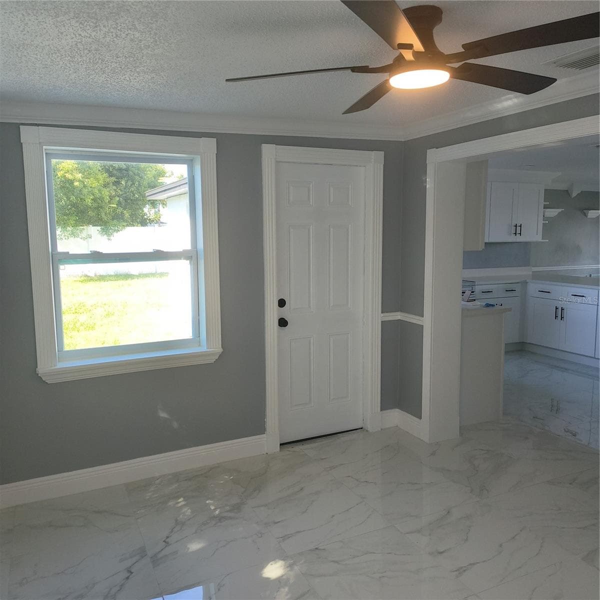 Single Family Residence at 10131 OLD ORCHARD LN, PORT RICHEY, photo 4 of 17