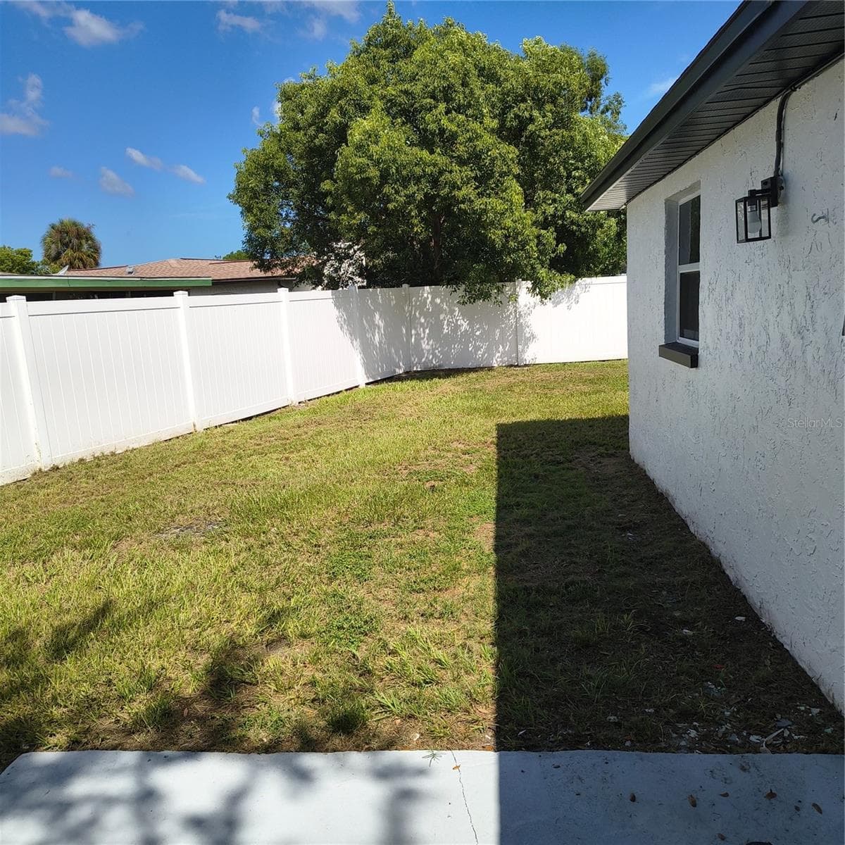 Single Family Residence at 10131 OLD ORCHARD LN, PORT RICHEY, photo 12 of 17