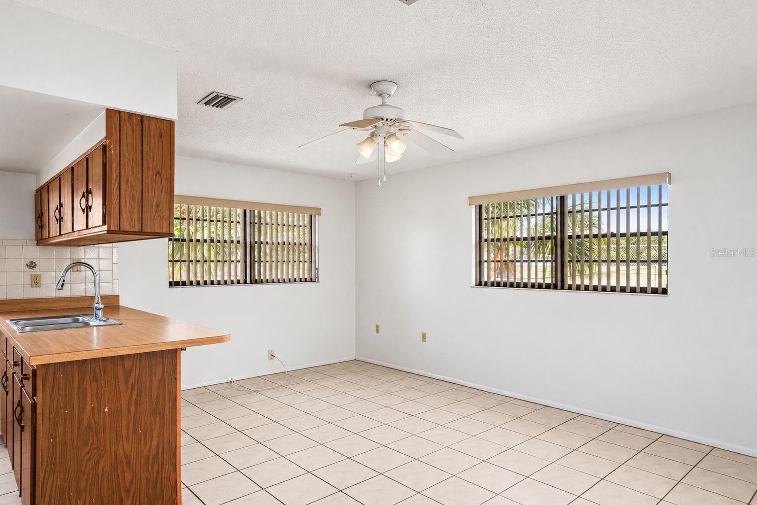 Single Family Residence at 10970 PEPPERTREE LN, PORT RICHEY, photo 13 of 42