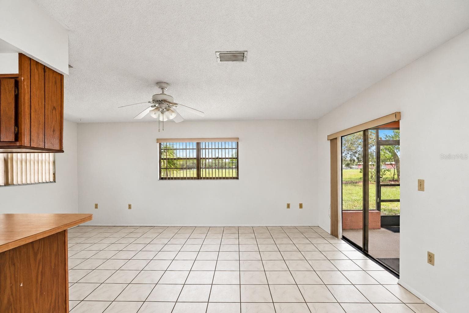 Single Family Residence at 10970 PEPPERTREE LN, PORT RICHEY, photo 14 of 42