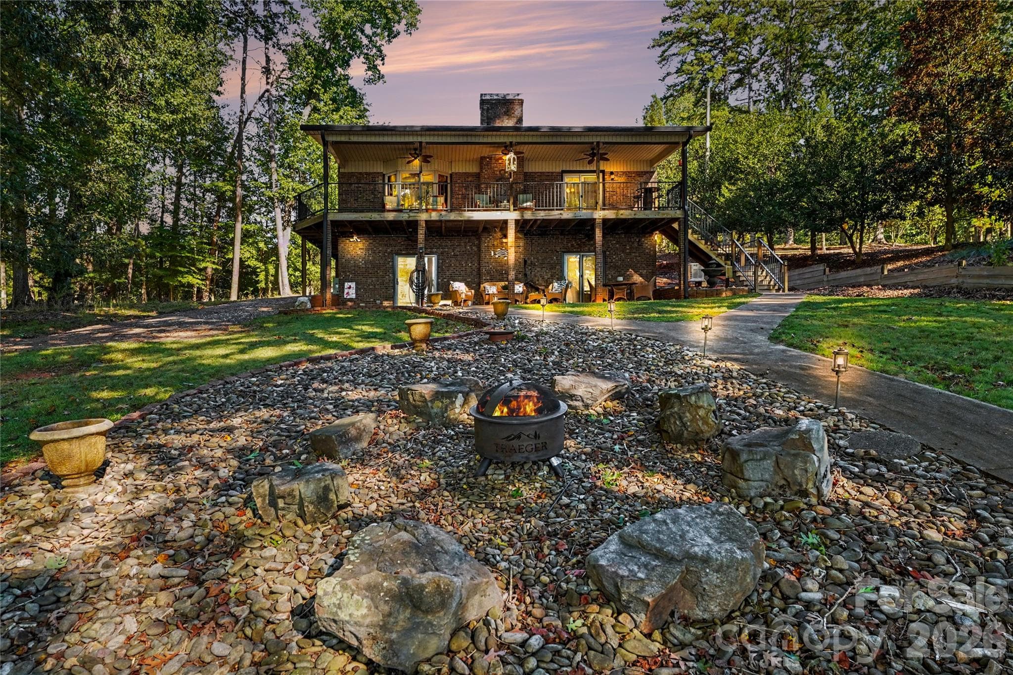 1041 Emerald Shores Road