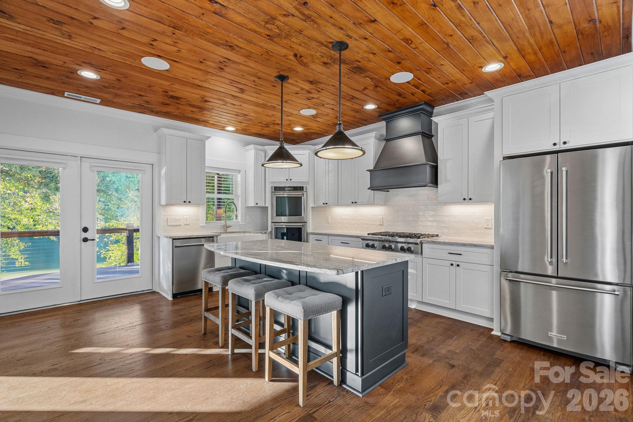 Single Family Residence at 1333 Riverside Drive, Charlotte, photo 9 of 48