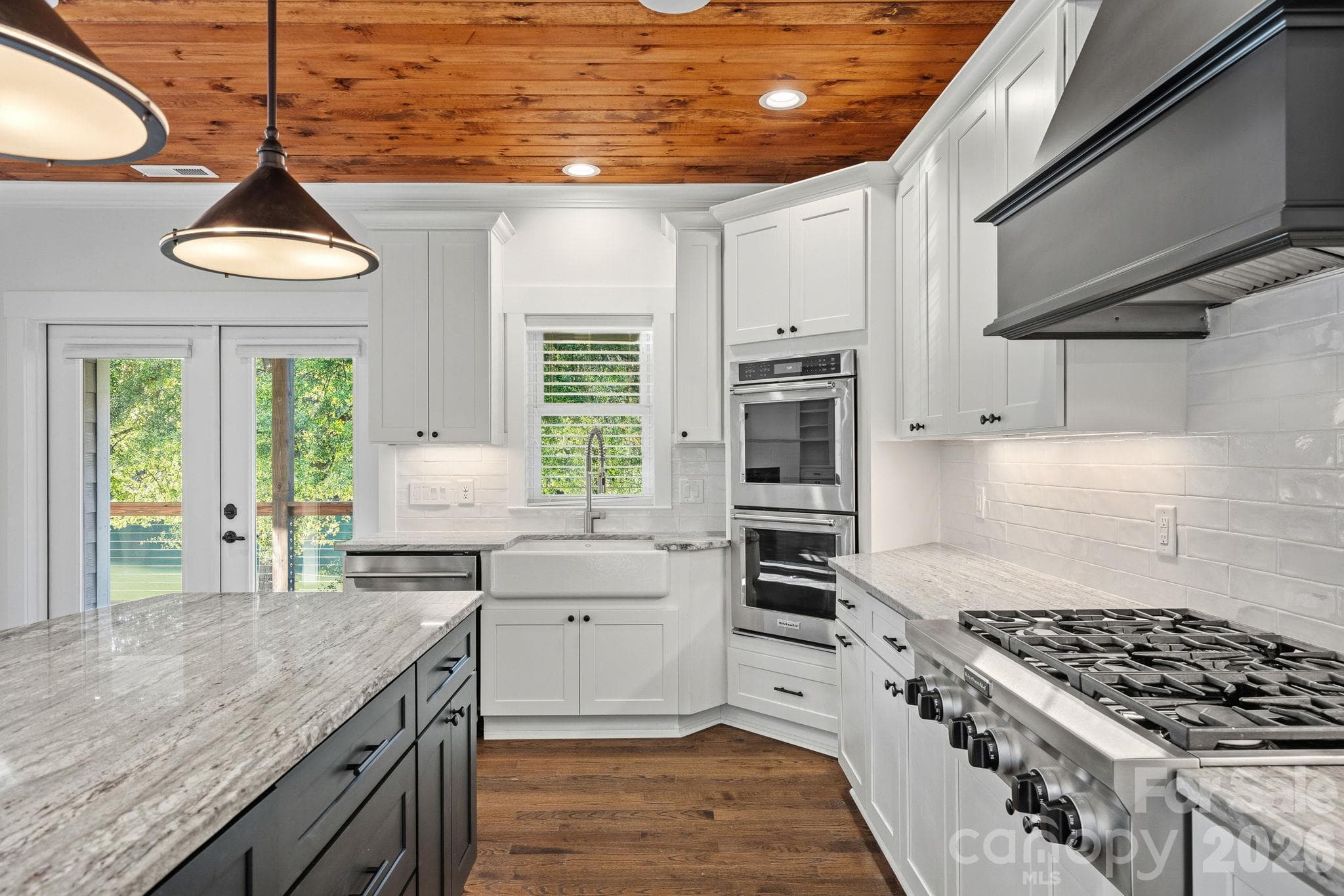 Single Family Residence at 1333 Riverside Drive, Charlotte, photo 11 of 48