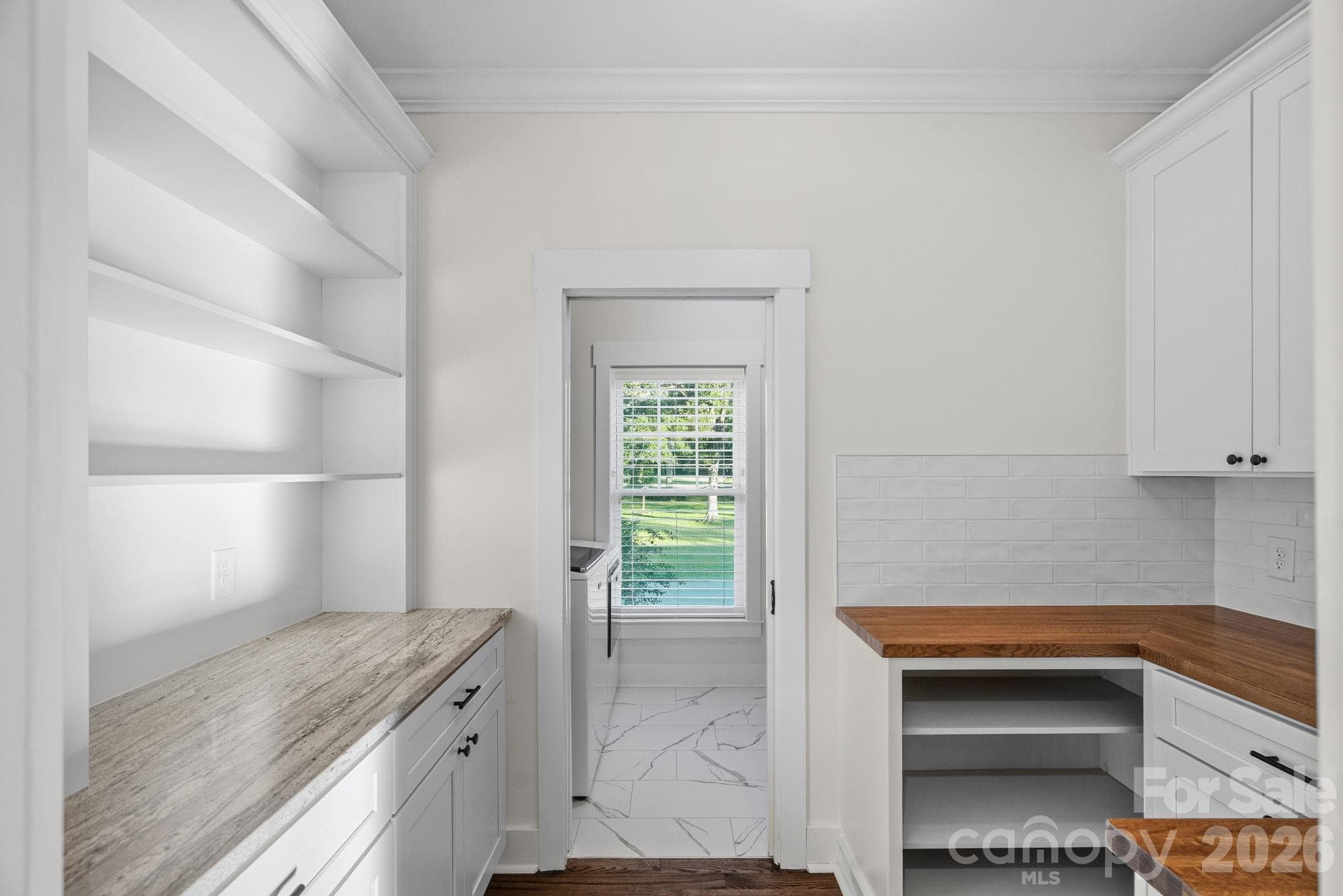 Single Family Residence at 1333 Riverside Drive, Charlotte, photo 13 of 48