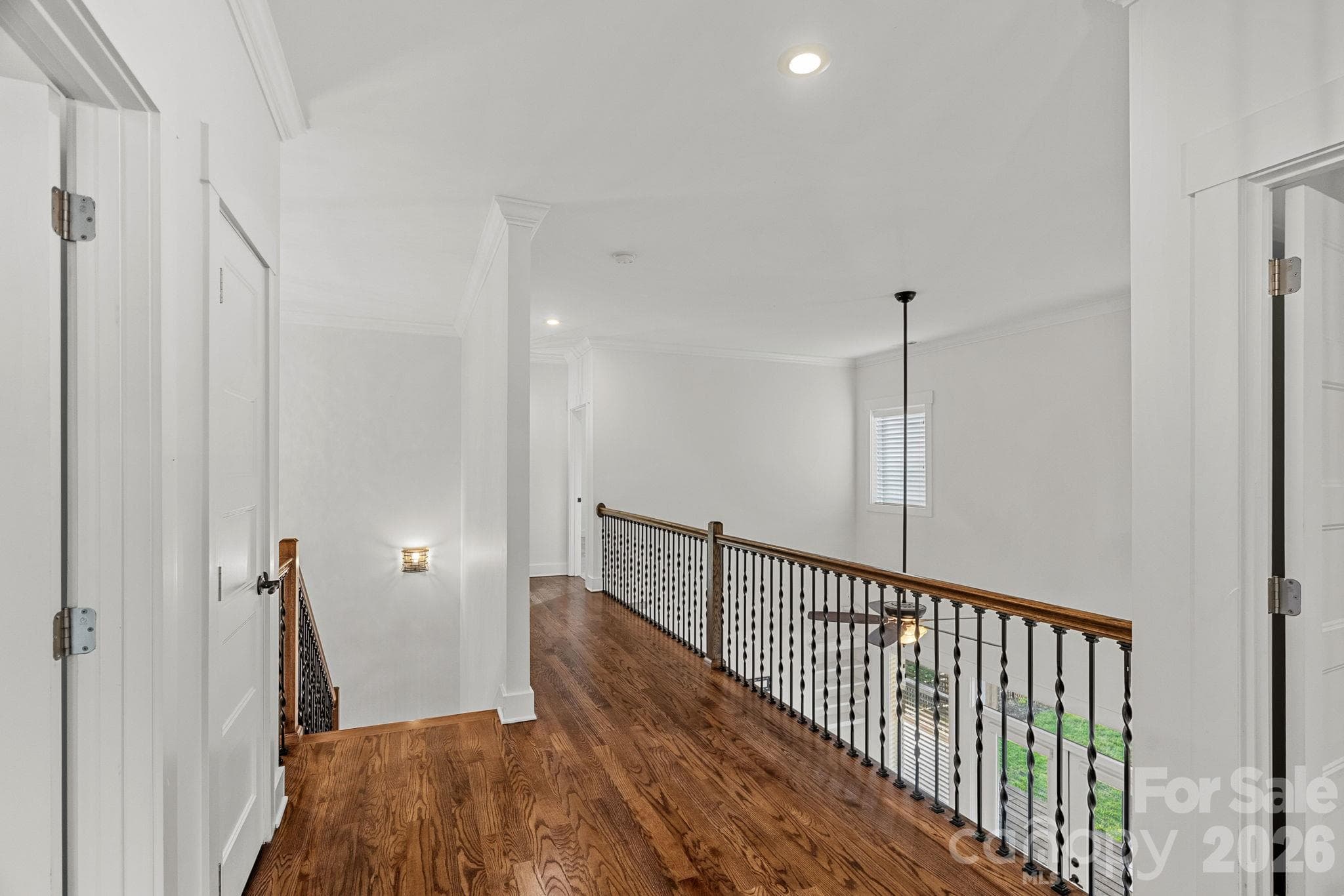 Catwalk to 2 other bedrooms and 1 bath - 1333 Riverside Drive, Charlotte