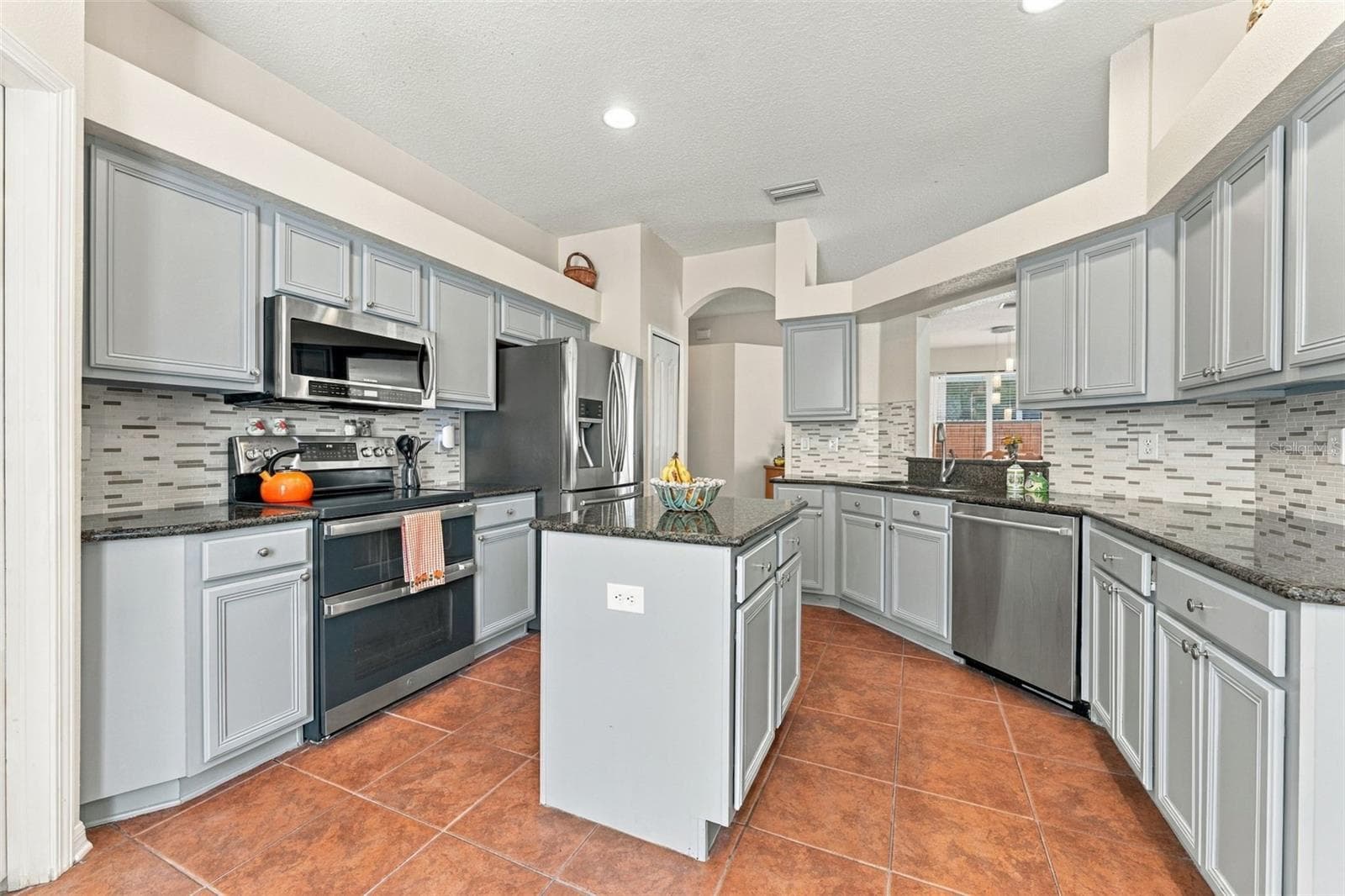 Kitchen - 21916 WAVERLY SHORES LN, LAND O LAKES