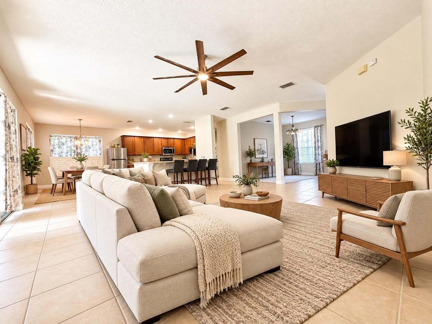 Virtually Staged - 1405 MISTY GLEN LN, CLERMONT