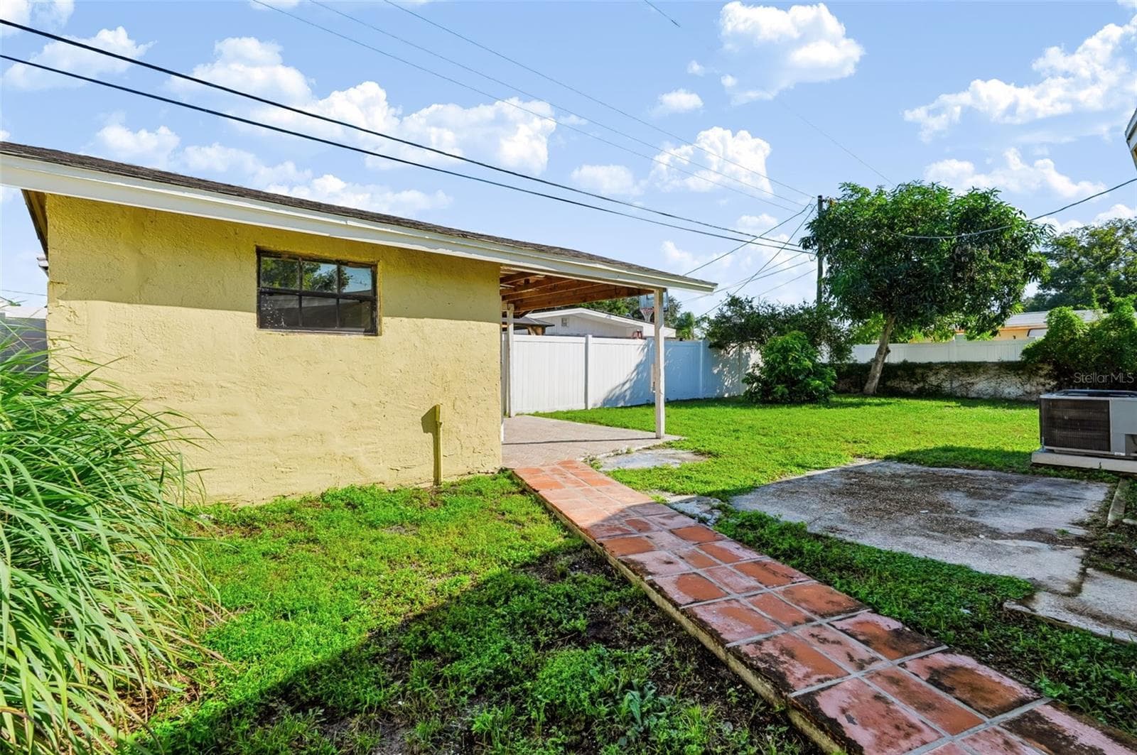 Single Family Residence at 4515 W NORTH ST, TAMPA, photo 5 of 17