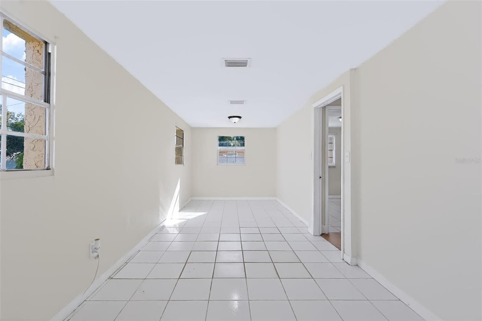 Single Family Residence at 4515 W NORTH ST, TAMPA, photo 15 of 17