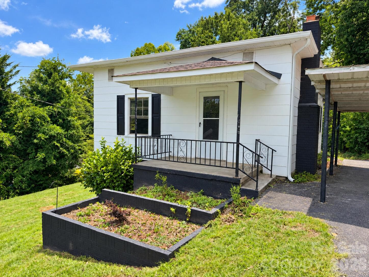 Single Family Residence at 409 W Virginia Avenue, Bessemer City, photo 14 of 15