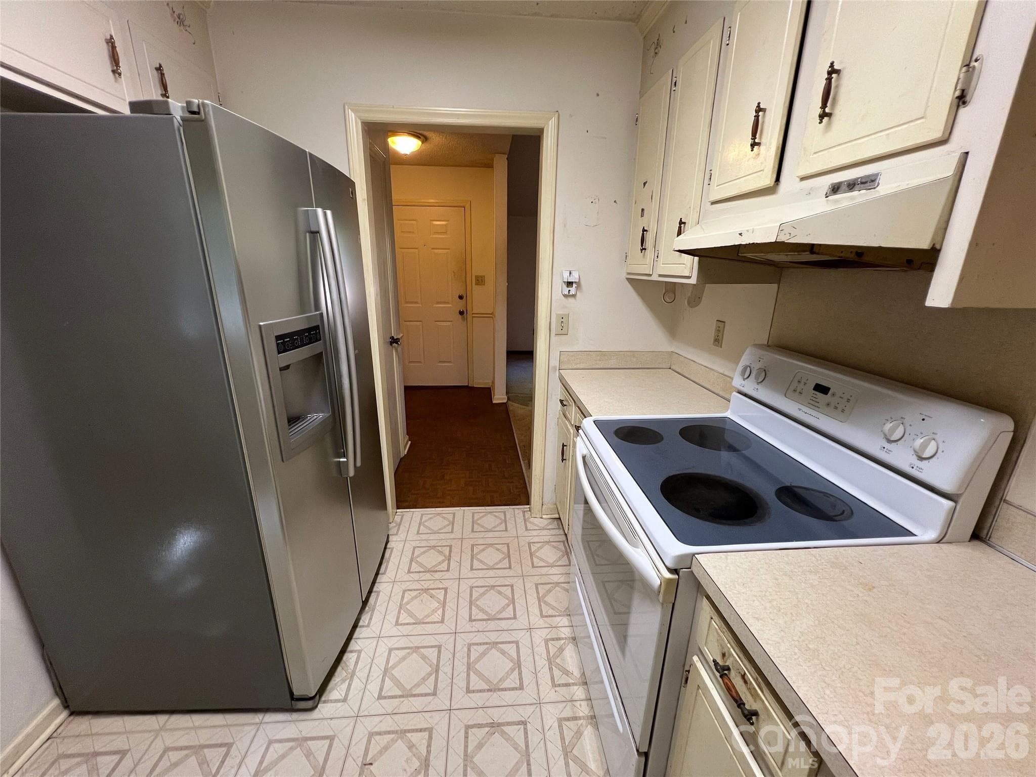 Single Family Residence at 7616 Grayling Court, Charlotte, photo 6 of 16